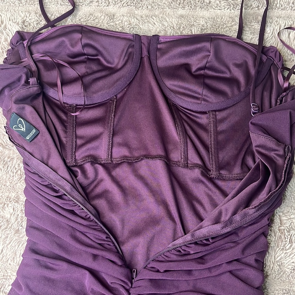 Plum - Picture 4 of 4